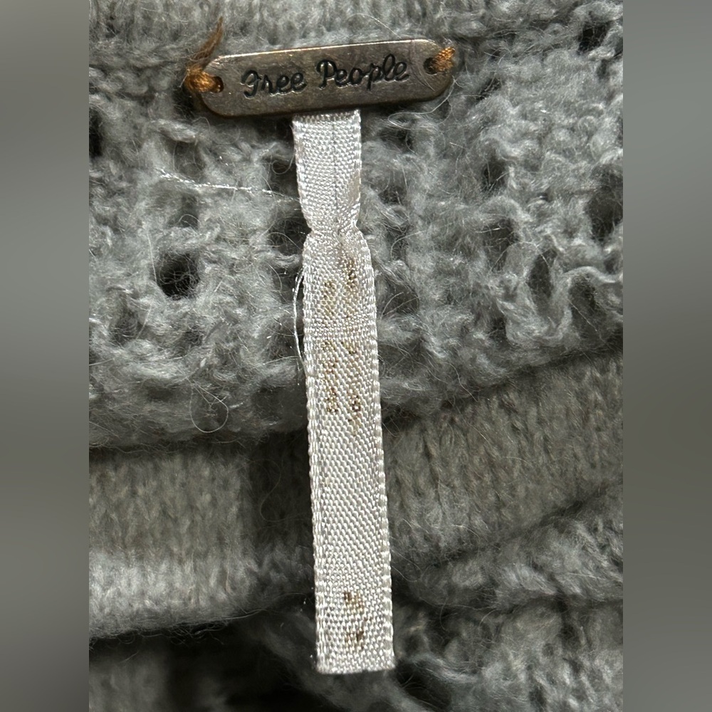 Free People Off-Shoulder Knit Sweater - Gray - Size Medium - Picture 4 of 6